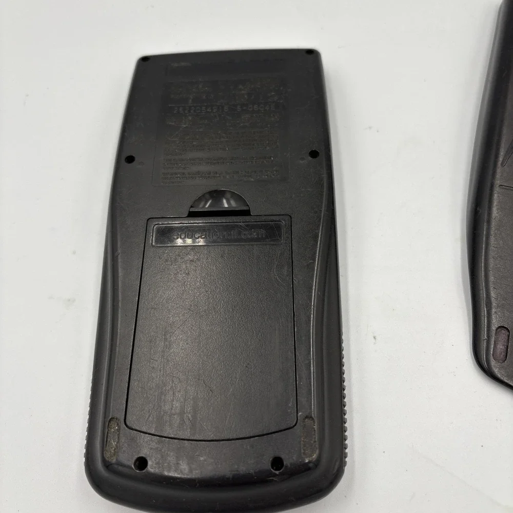 TI-83 Plus Graphing Calculator With Cover Texas Instruments Black TESTED WORKING